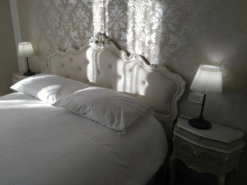 Vakantiehuis La Valinfiore Charming Home Montecarlo