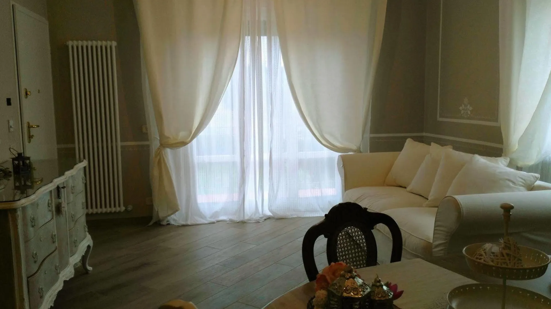 La Valinfiore Charming Home Montecarlo Vakantiehuis