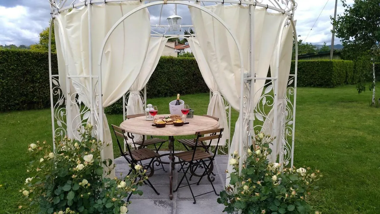 La Valinfiore Charming Home Montecarlo Vakantiehuis