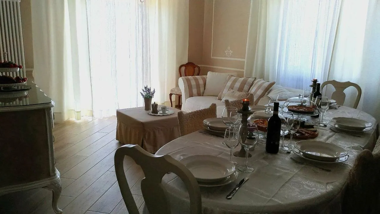 La Valinfiore Charming Home Montecarlo 0*,