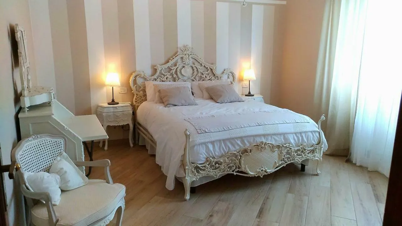 La Valinfiore Charming Home Montecarlo 0*,