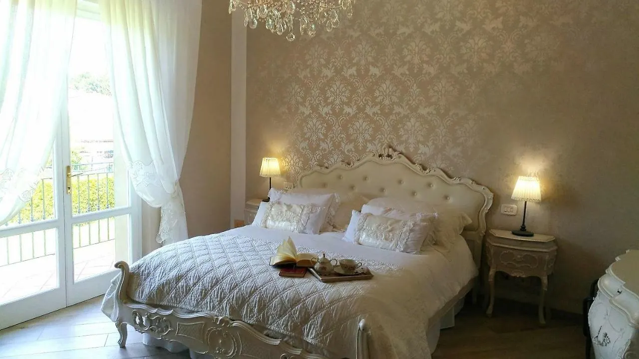 La Valinfiore Charming Home Montecarlo 0*,