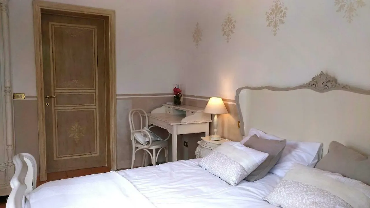 Holiday home La Valinfiore Charming Home Montecarlo